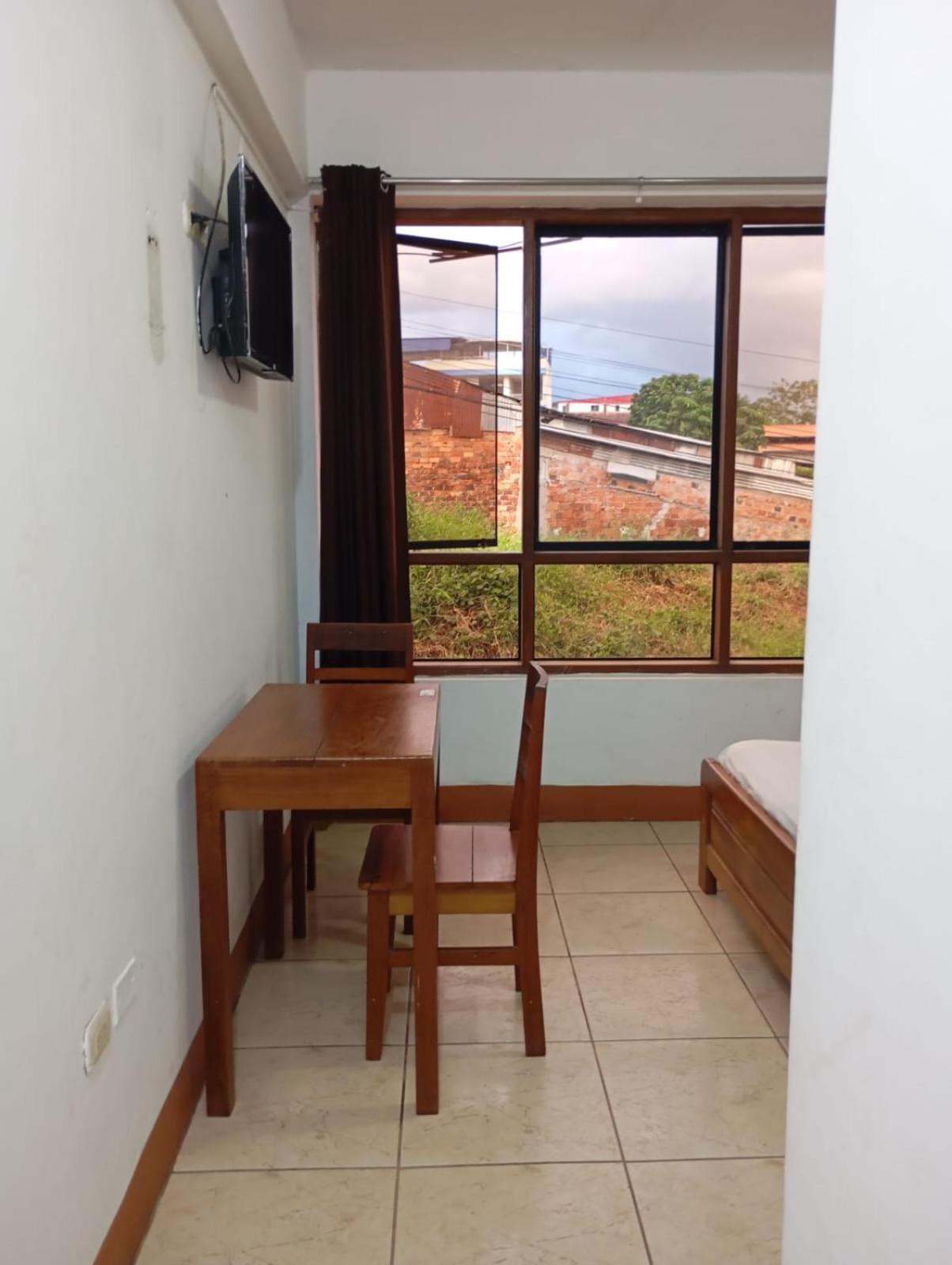 Hostal El Puerto Yurimaguas Buitenkant foto