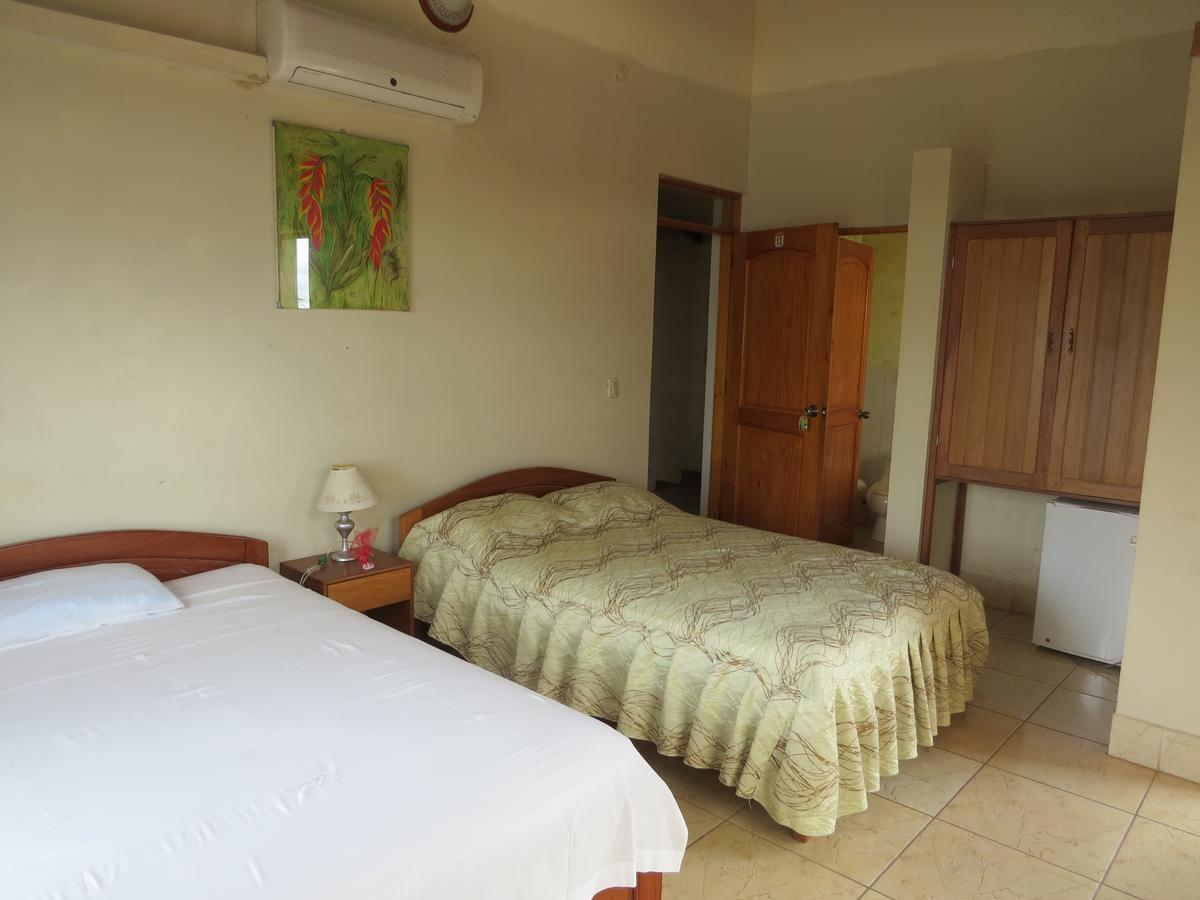 Hostal El Puerto Yurimaguas Buitenkant foto