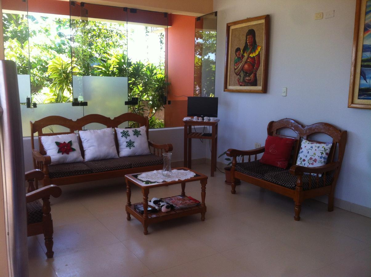 Hostal El Puerto Yurimaguas Buitenkant foto
